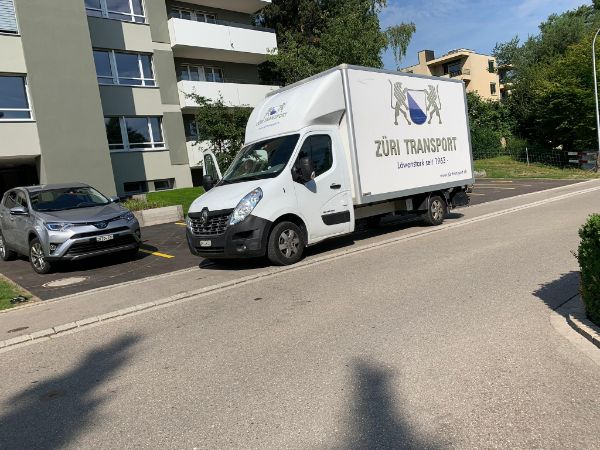 Qualitätiver Schweizer Umzug Umzugswagen Büttenhardt